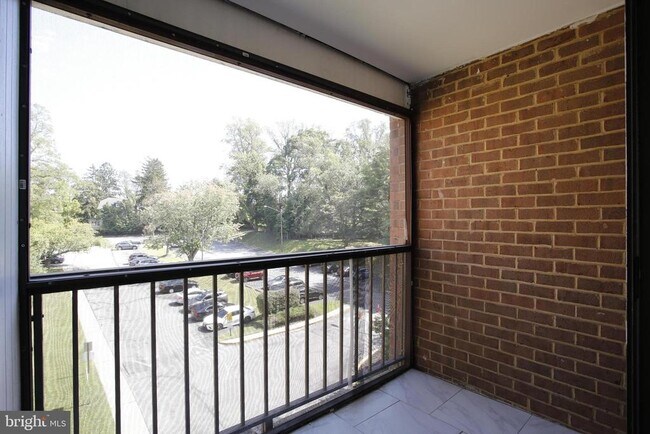 Building Photo - 6317 Park Heights Ave