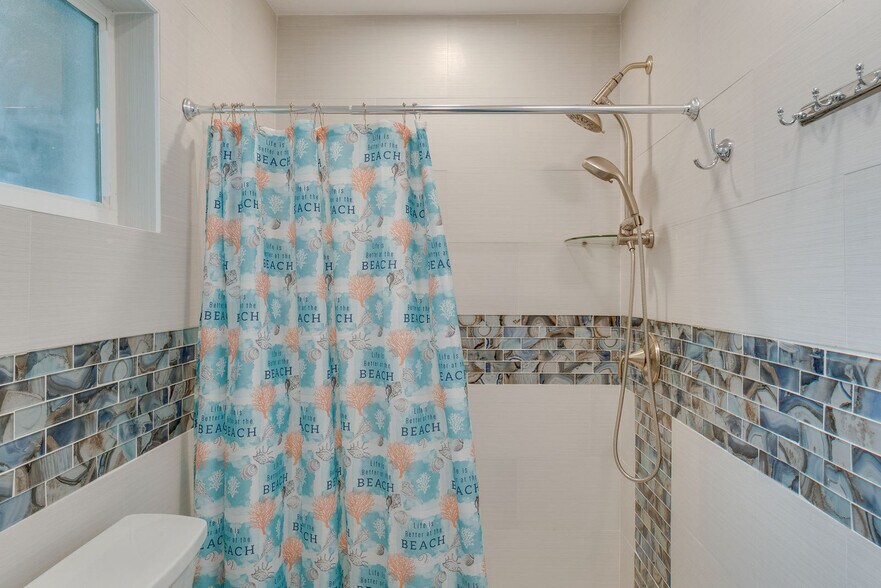 Building Photo - 6908 Antigua Pl
