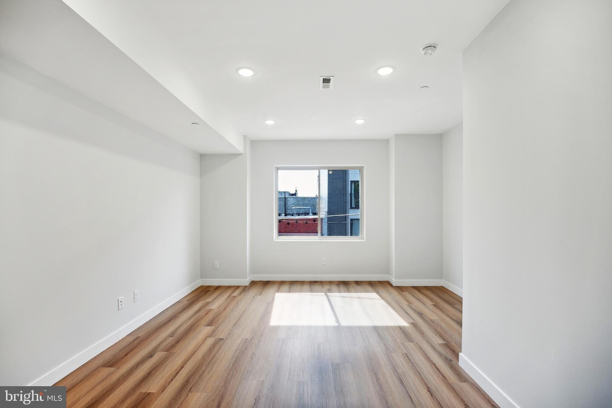 Building Photo - 2222 N 7th St