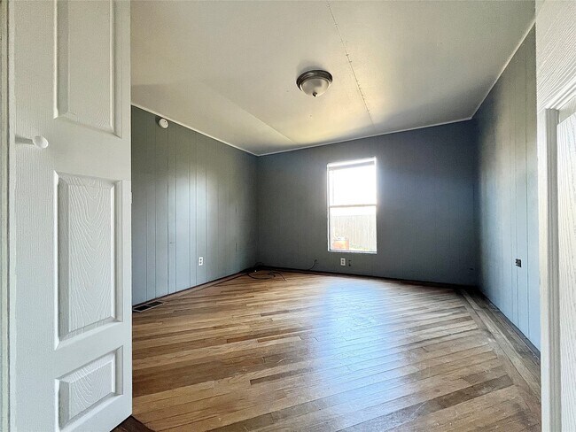 Building Photo - 1508 Darden Dr