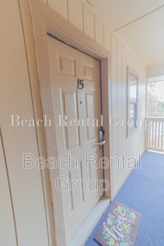 Building Photo - 4109 Pinehurst Cir