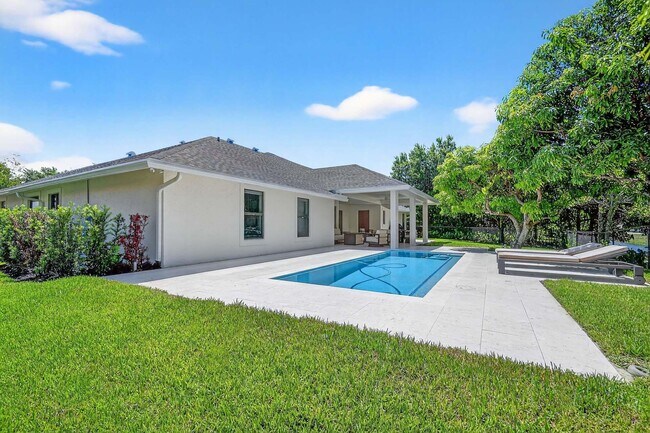 Building Photo - 13949 Sheffield Ct