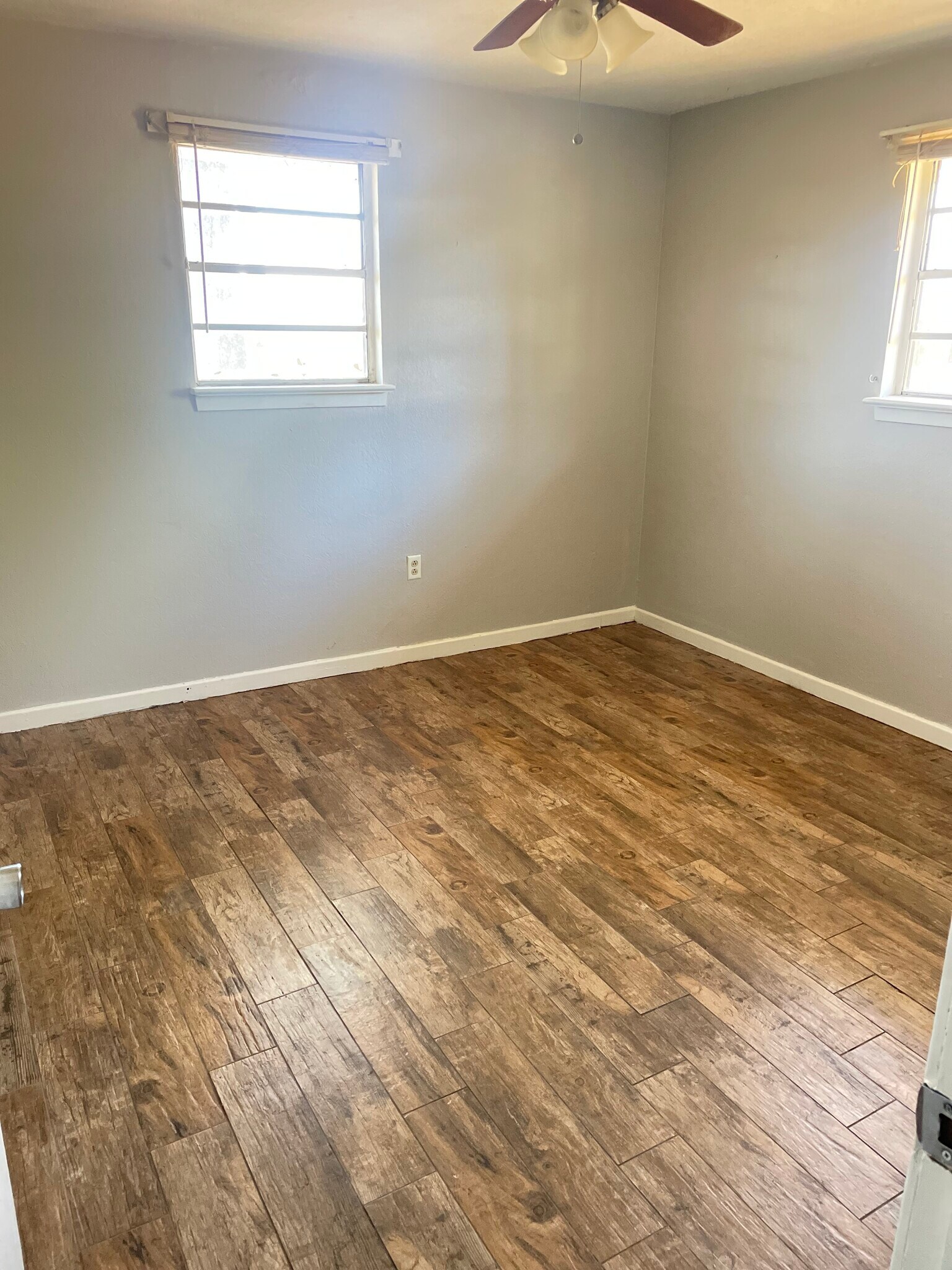 Building Photo - 34309 Pinetree Dr