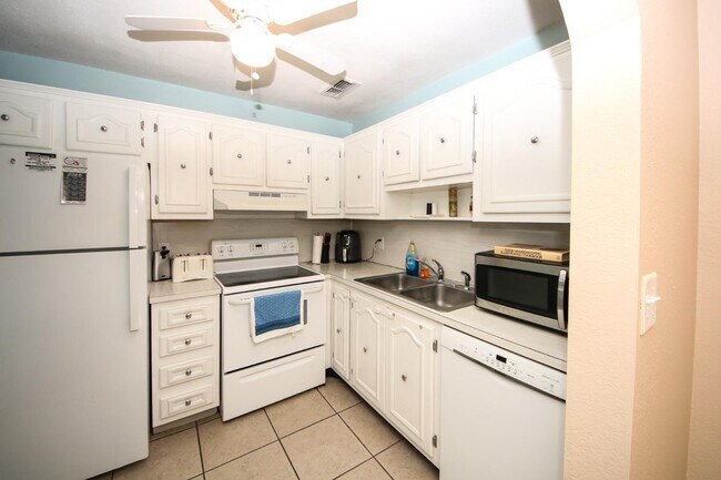 Building Photo - 11824 Bayonet Ln