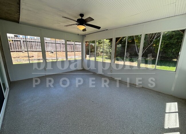 Building Photo - 1500 Via Dorado
