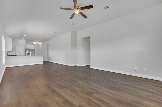 Building Photo - 22642 Rosebush Hl Rd