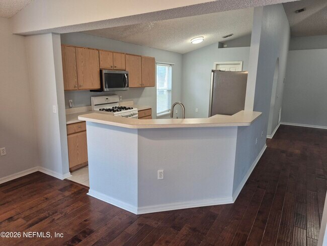 Building Photo - 1945 Millington Ln