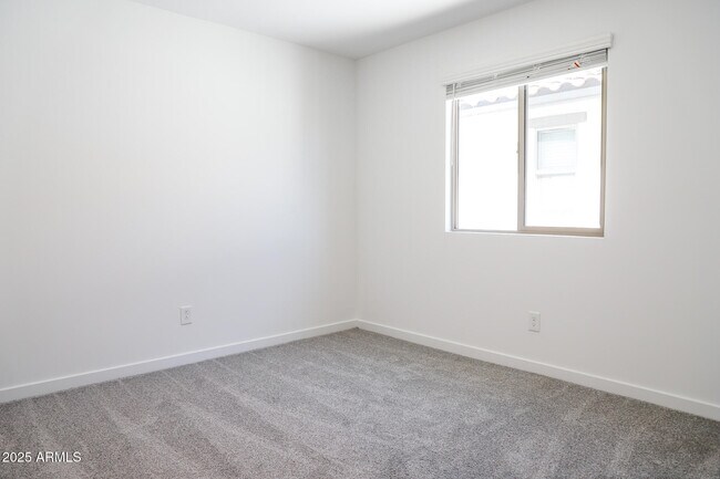 Building Photo - 7449 W Nicolet Ave