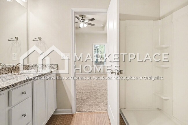 Building Photo - 212 W L Miller Dr