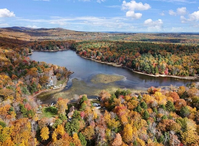 Building Photo - 156 Lower Pratt Pond Rd