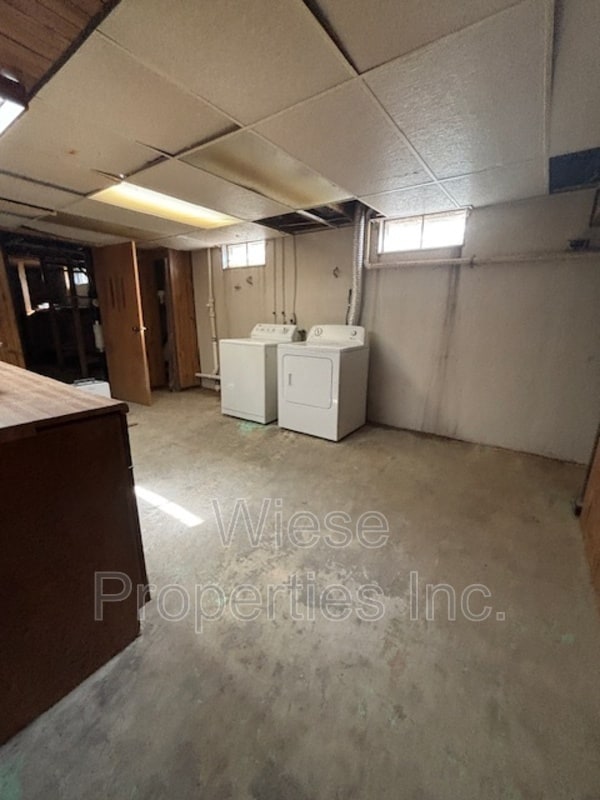 Building Photo - 28 Locksley Ln