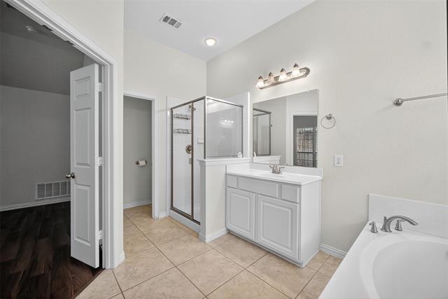 Building Photo - 2408 Barranca Way
