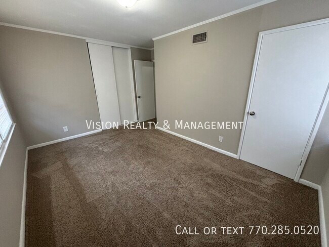 Building Photo - 3608 Sir Michael Dr