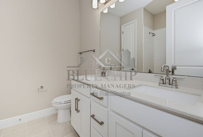 Building Photo - 1008 British Cir