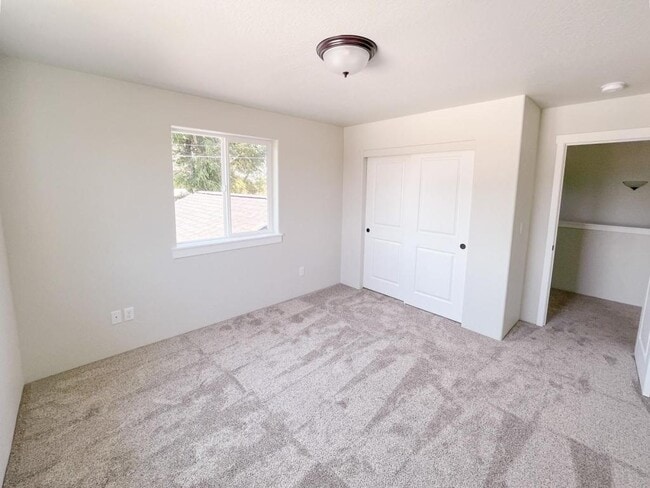 Building Photo - 4750 Gebhard Rd