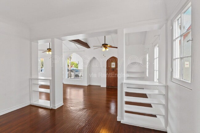 Building Photo - 5768 Campo Walk