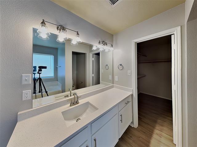 Building Photo - 1658 Wildflower Dr