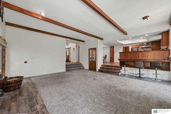 Building Photo - 16611 S 57th Ave