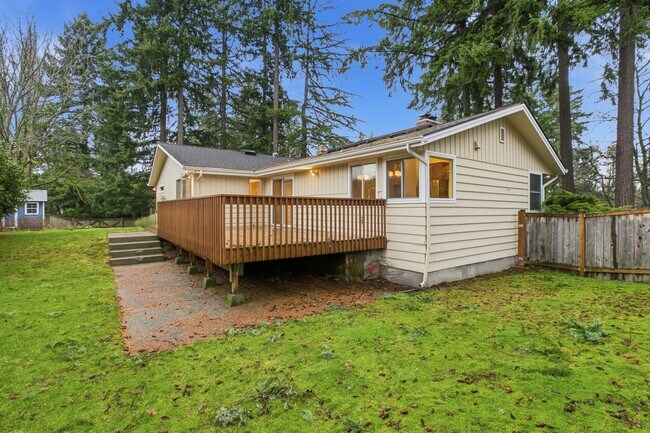 Building Photo - Beautifully Renovated Home in the Heart of Normandy Park