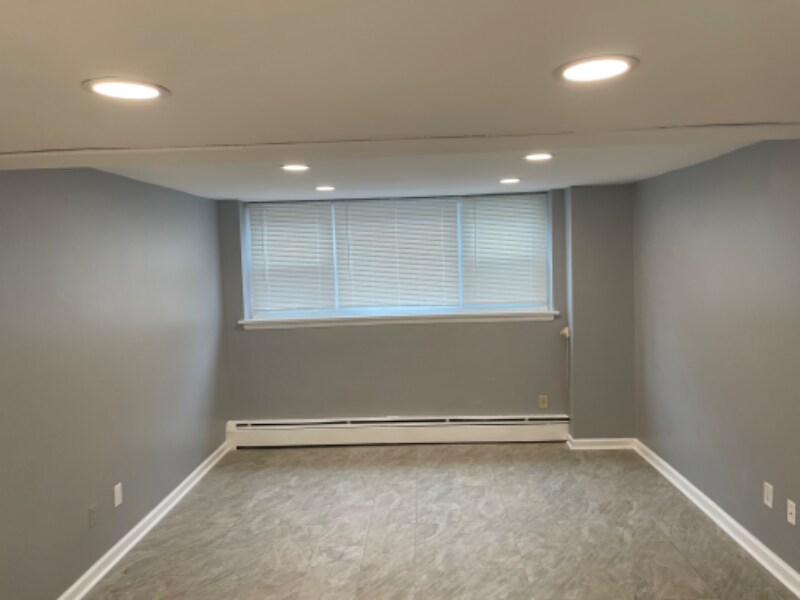 Building Photo - 1301 N Harrison St