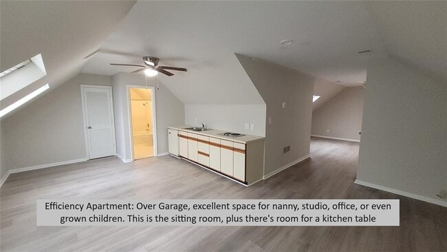 Building Photo - 9610 Farmbrook Ln