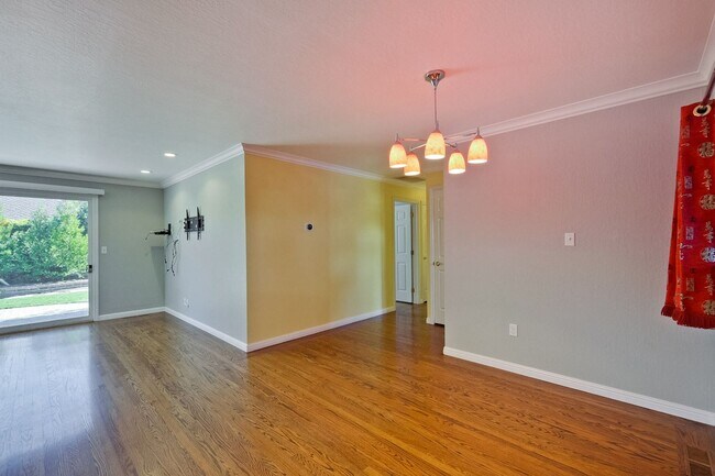 Building Photo - Wow! What a Great Home! Available Soon!