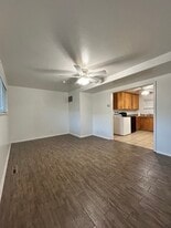 Building Photo - 181 E 1000 N
