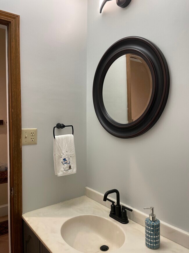 Half Bath - 471 Virginia St