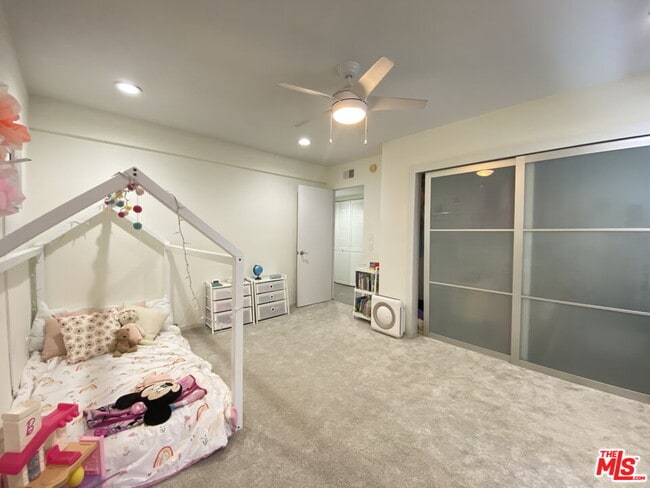 Building Photo - 4760 La Villa Marina