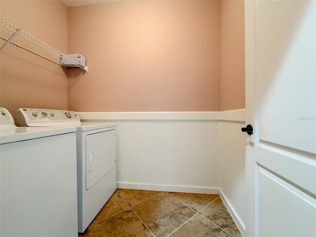 Building Photo - 27015 Juniper Bay Dr
