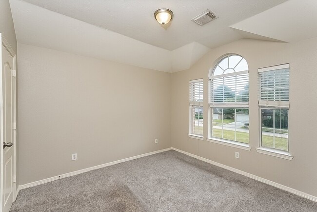 Building Photo - 26622 Cypresswood Dr