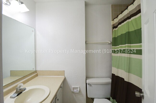 Building Photo - East Tulsa 3 Bedroom Gem! Available for immediate move in!