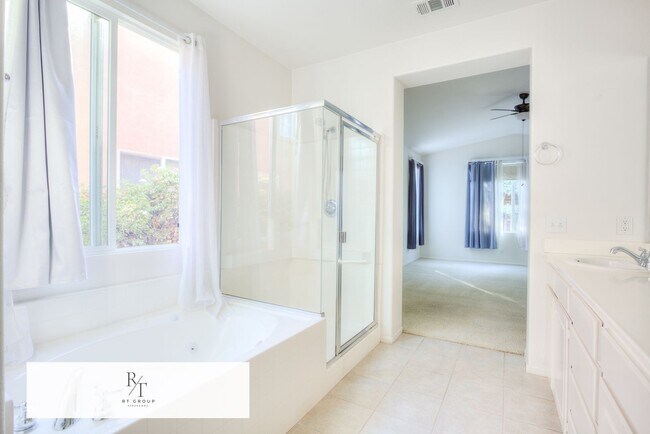 Building Photo - 3879 Bella Villagio Ave