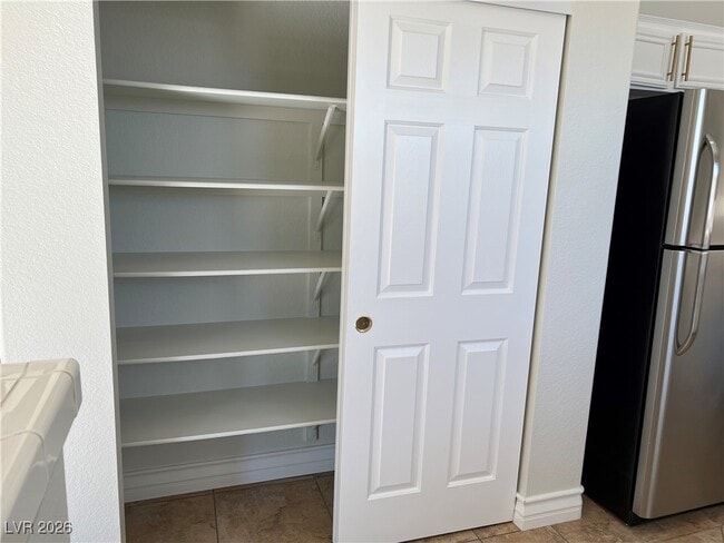 Building Photo - 7987 Lone Jogger