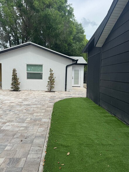 Building Photo - 8319 Jana Dr