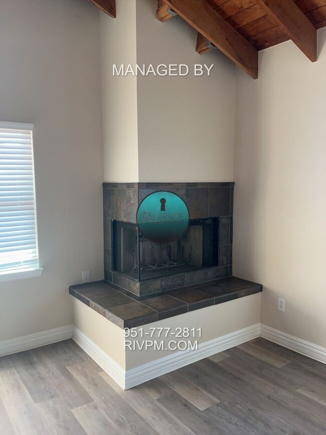 Building Photo - Charming Jurupa Valley home on a spacious lot with RV parking!