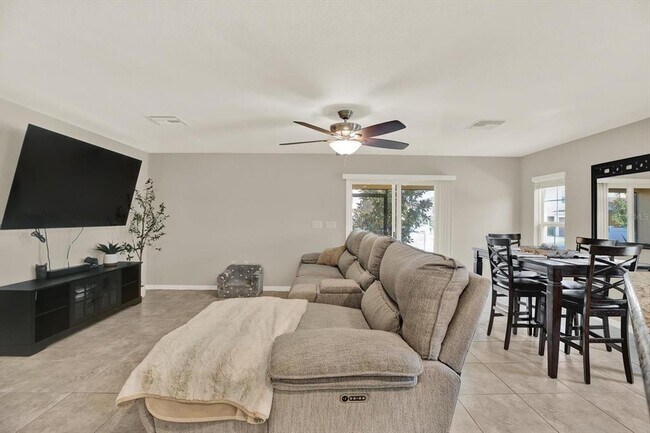 Building Photo - 13103 Logan Captiva Ln