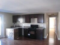 Building Photo - 224 York Rd