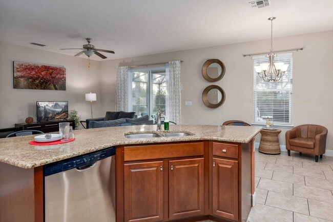 Building Photo - 4313 Acorn Ct