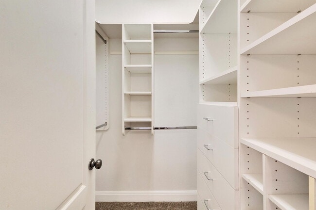 Building Photo - 2358 Wilson St