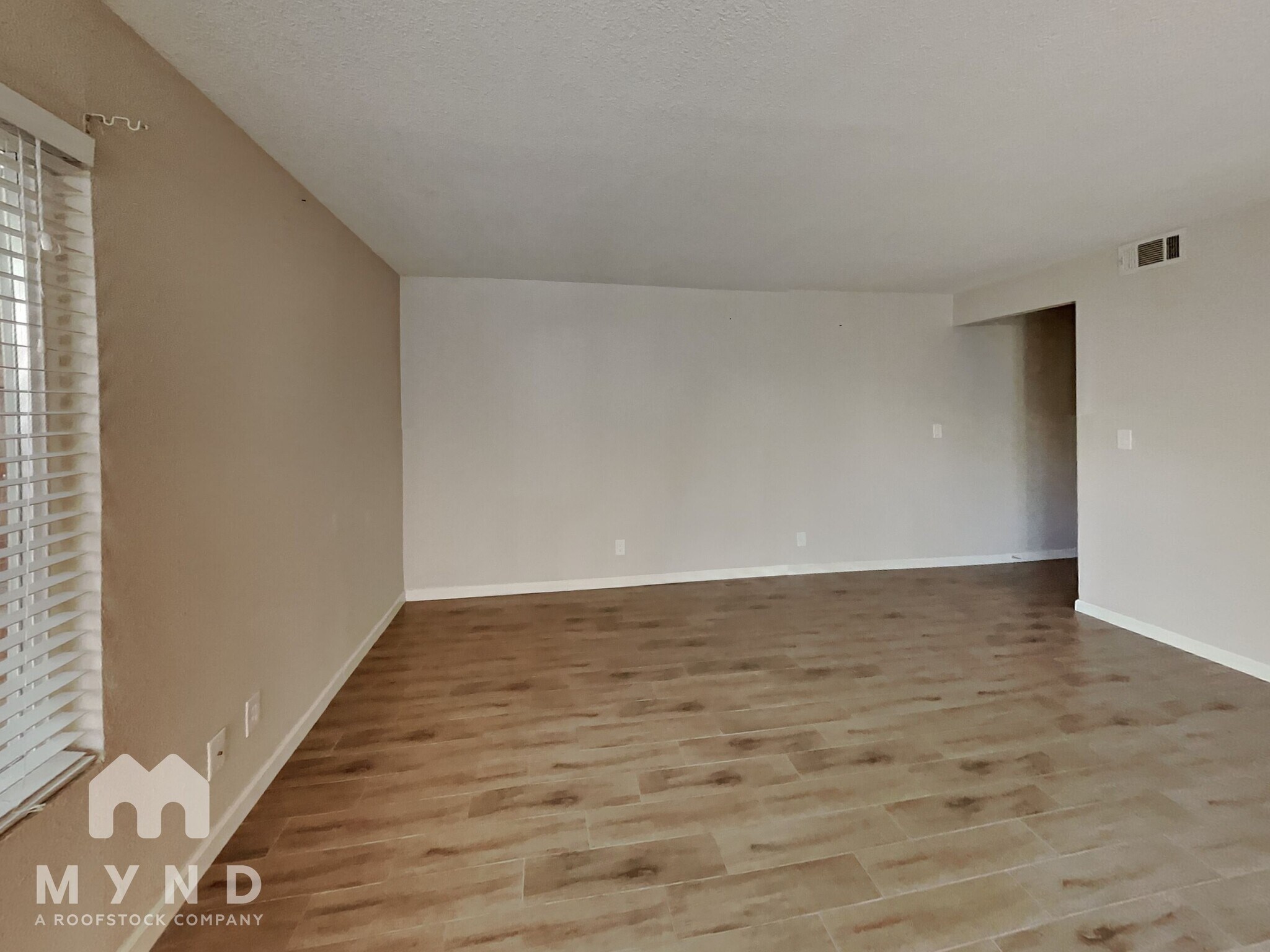 Building Photo - 2336 Villanova Cir