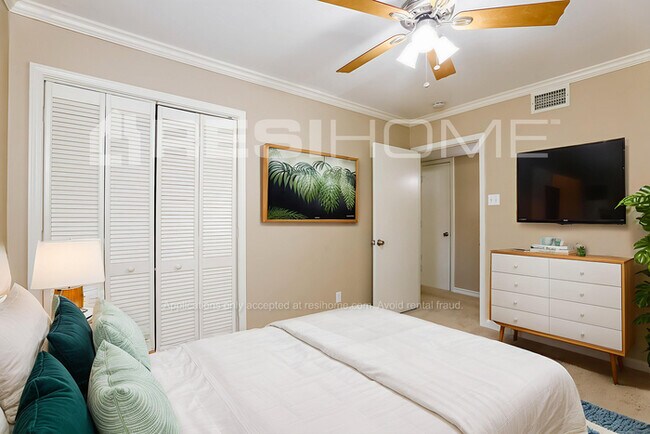 Building Photo - 2917 Rolling Hills Dr