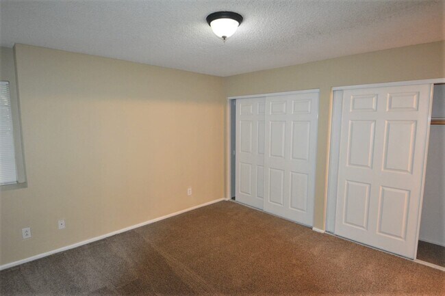 Building Photo - 5604 W Garden Dr