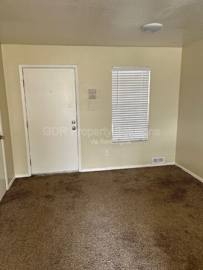 Building Photo - 401 14th St NW