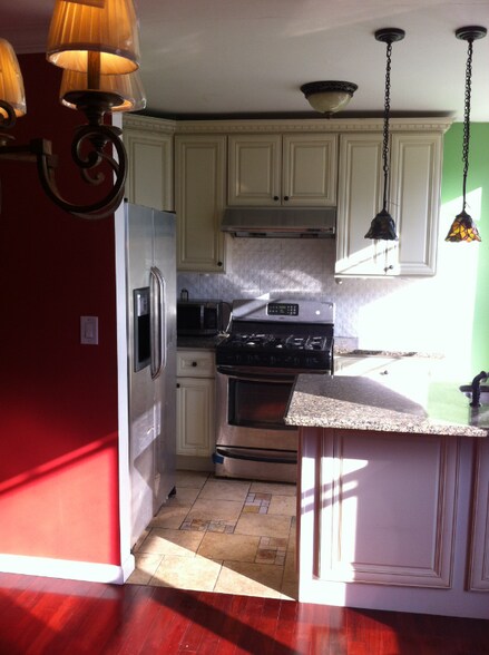 Building Photo - 4 Park Ave