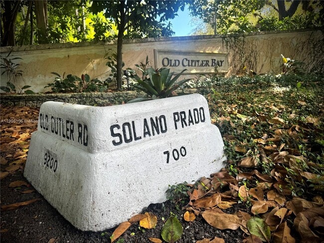 Primary Photo - 9304 Balada St