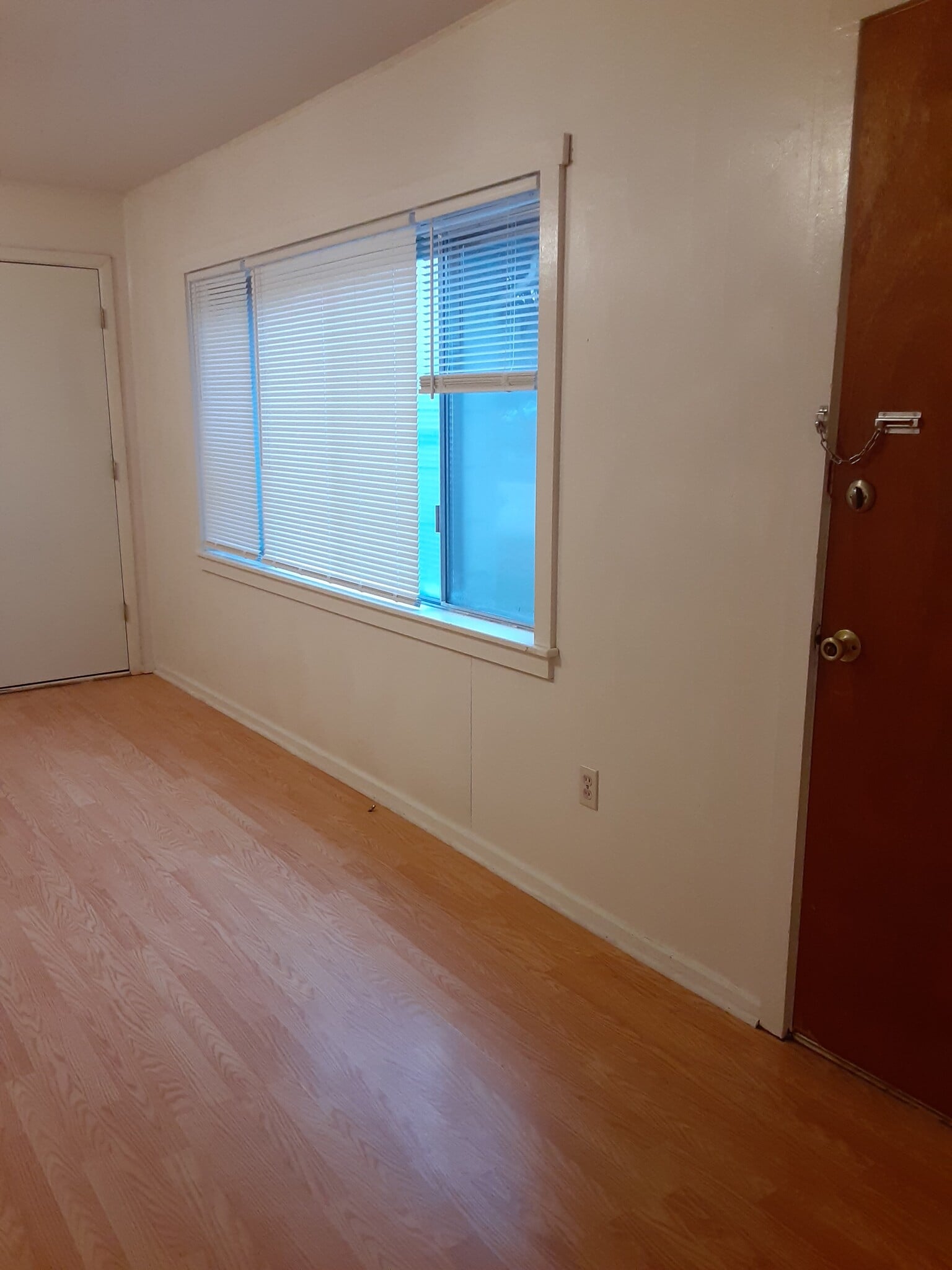 Building Photo - 657 C St