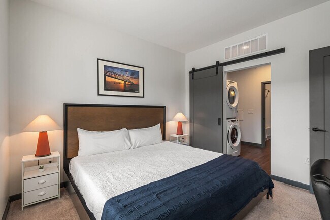 Building Photo - 6160 N Rural St