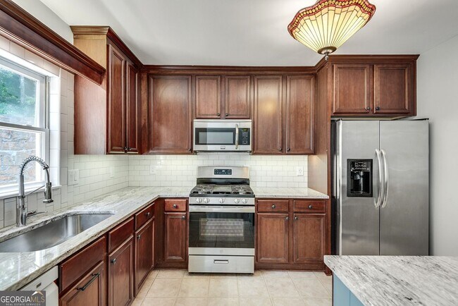 Building Photo - 58 Mt Vernon Cir