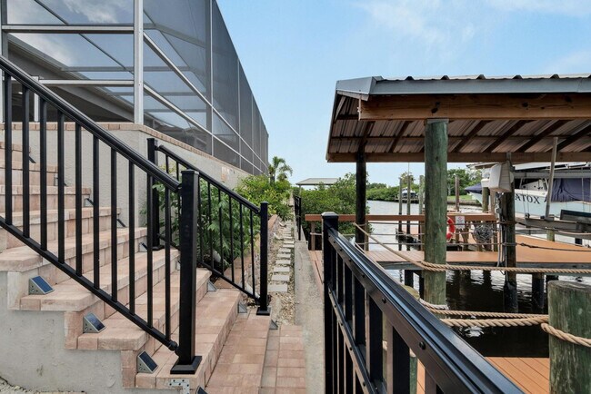 Building Photo - 941 Bunker View Dr